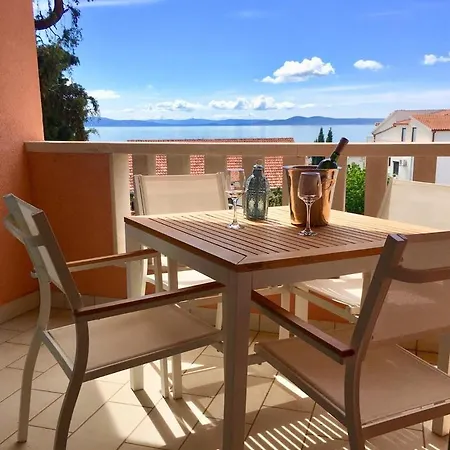 Anna Seaview Apartment *
