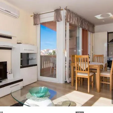 Anna Seaview Apartment *